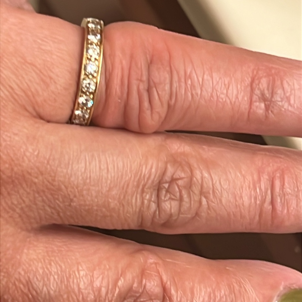 GOLD 18kt DIAMOND BAND RING - Picture 2 of 7